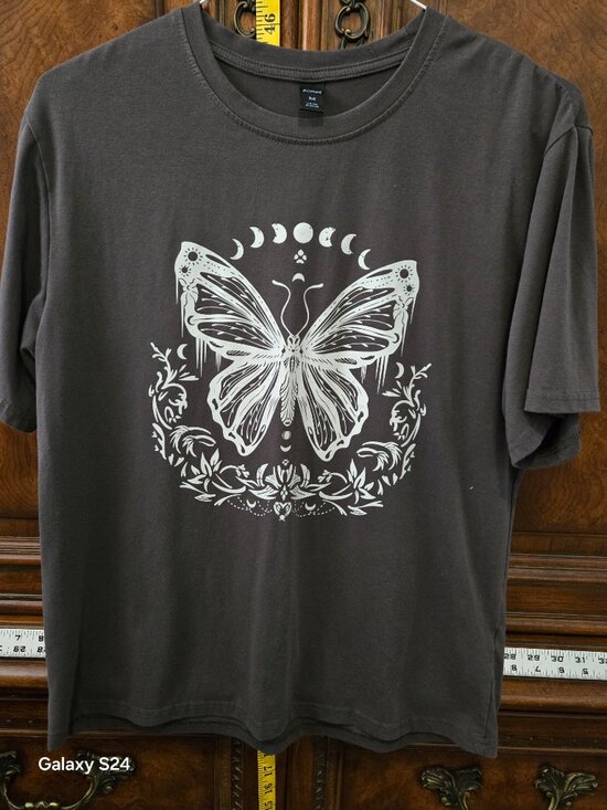 ROMWE Tops - Butterfly Moon Phases Graphic Tee Women Medium Gray Celestial Boho